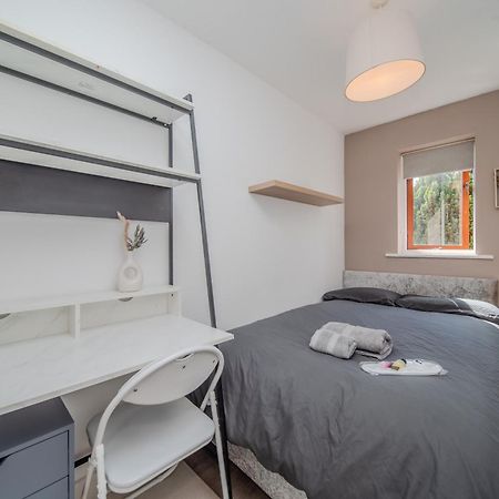 Harmonynest Parkview Elegance Hotel London Bagian luar foto