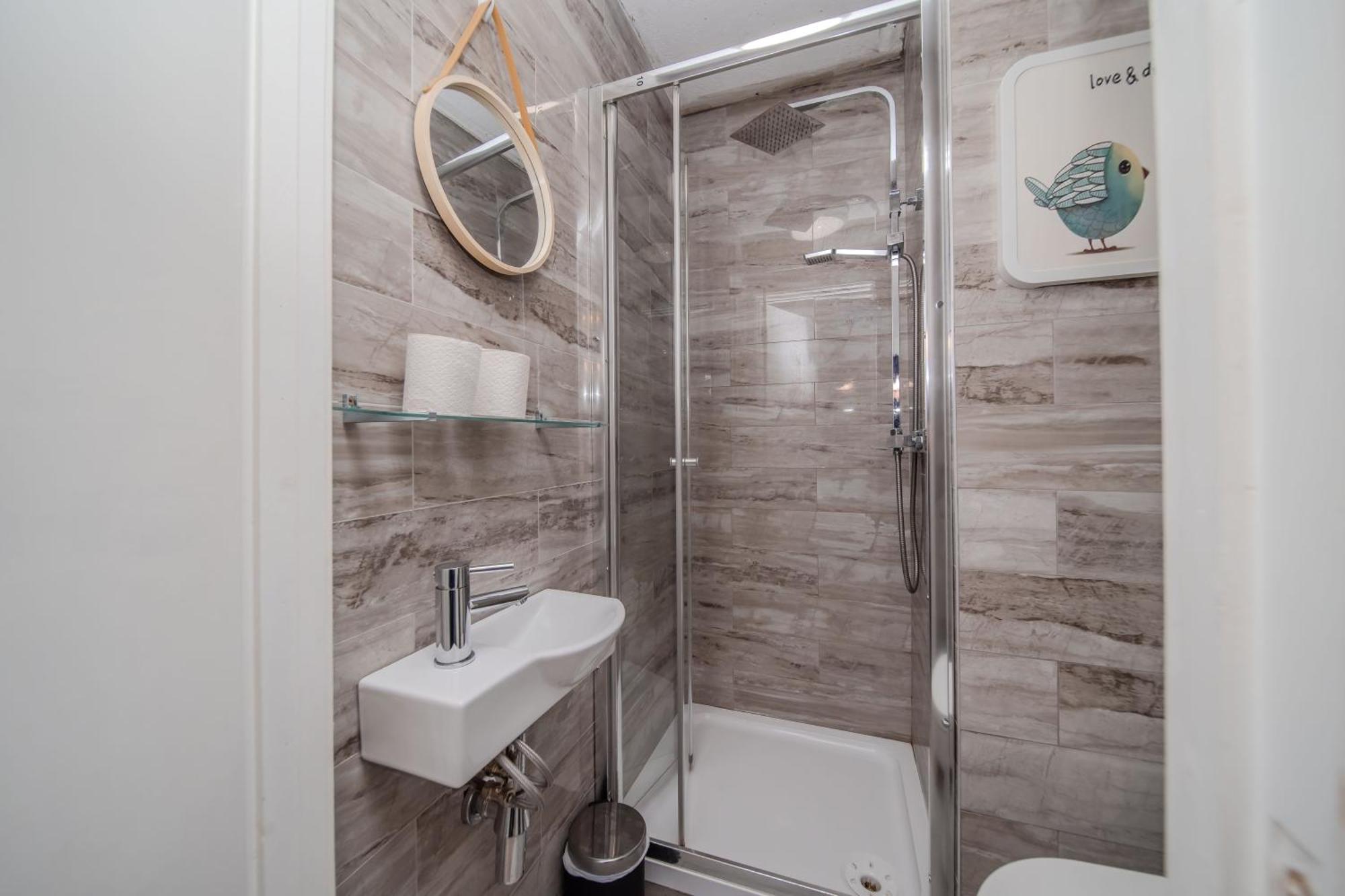 Harmonynest Parkview Elegance Hotel London Bagian luar foto